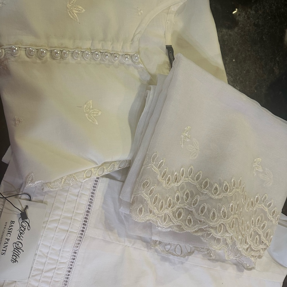 Cross Stitch Pakistani kurta 3pc outfit new